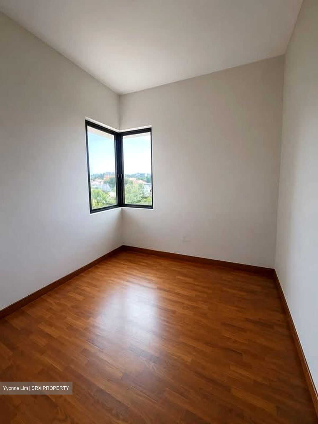 Simsville (D14), Condominium #588250811